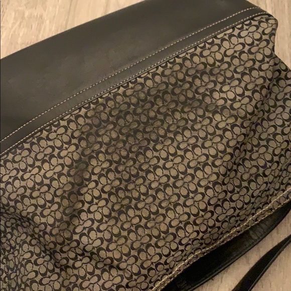 Cute coach purse with matching wallet - Picture 7 of 9